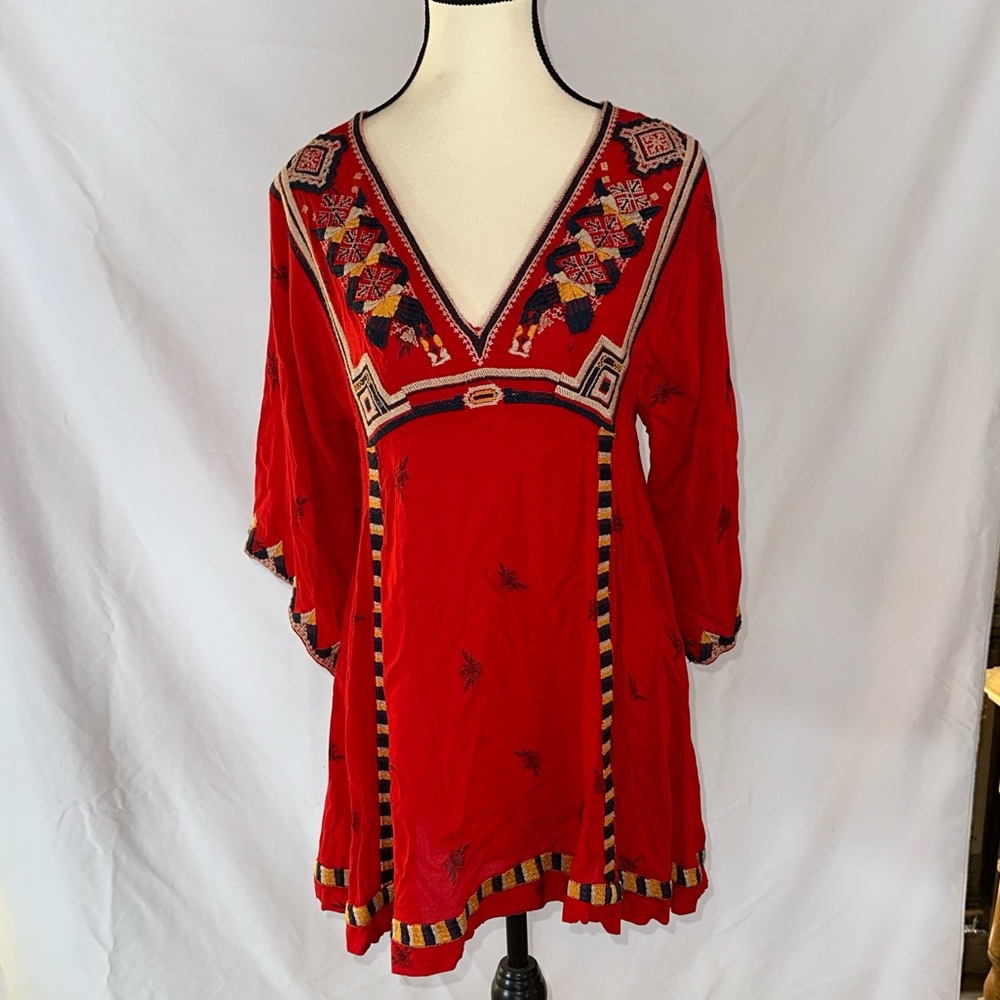 Free People • Red V-neck Embroidery Geometric Colorful Shirt Dress • Size XS